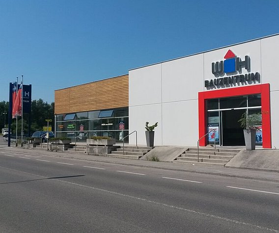 Außenaufnahme der Würth Hochenburger Filiale in Amstetten